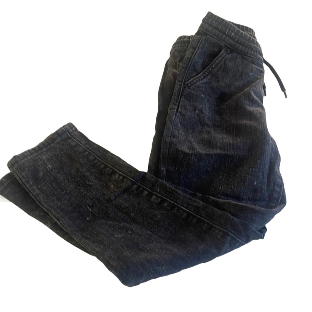 NWOT Old Navy Distressed Karate Slim Taper Denim